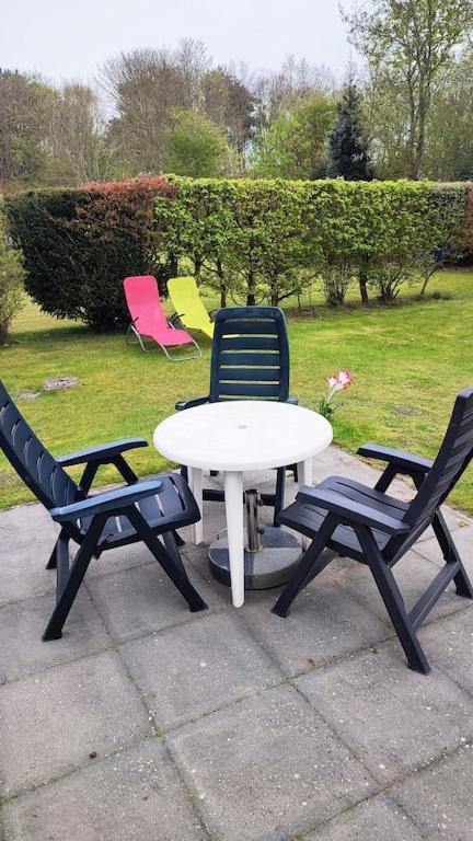 Vakantiehuis Hollum Ameland Dichtbij Strand En Met Ruime Tuin - Ameland39 Nl Εξωτερικό φωτογραφία