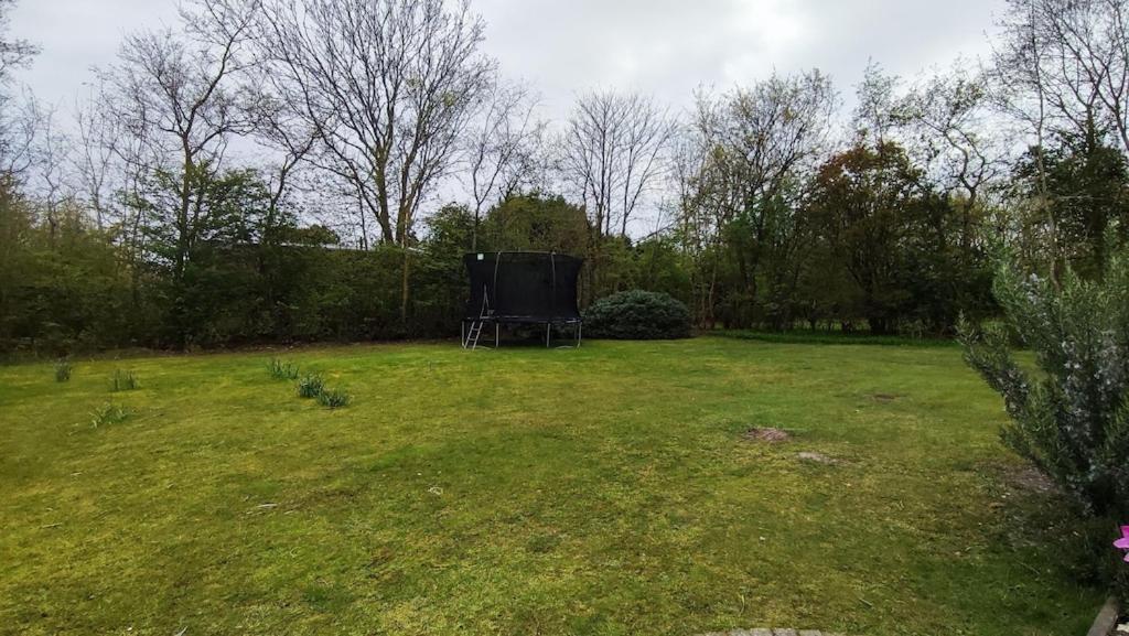Vakantiehuis Hollum Ameland Dichtbij Strand En Met Ruime Tuin - Ameland39 Nl Εξωτερικό φωτογραφία