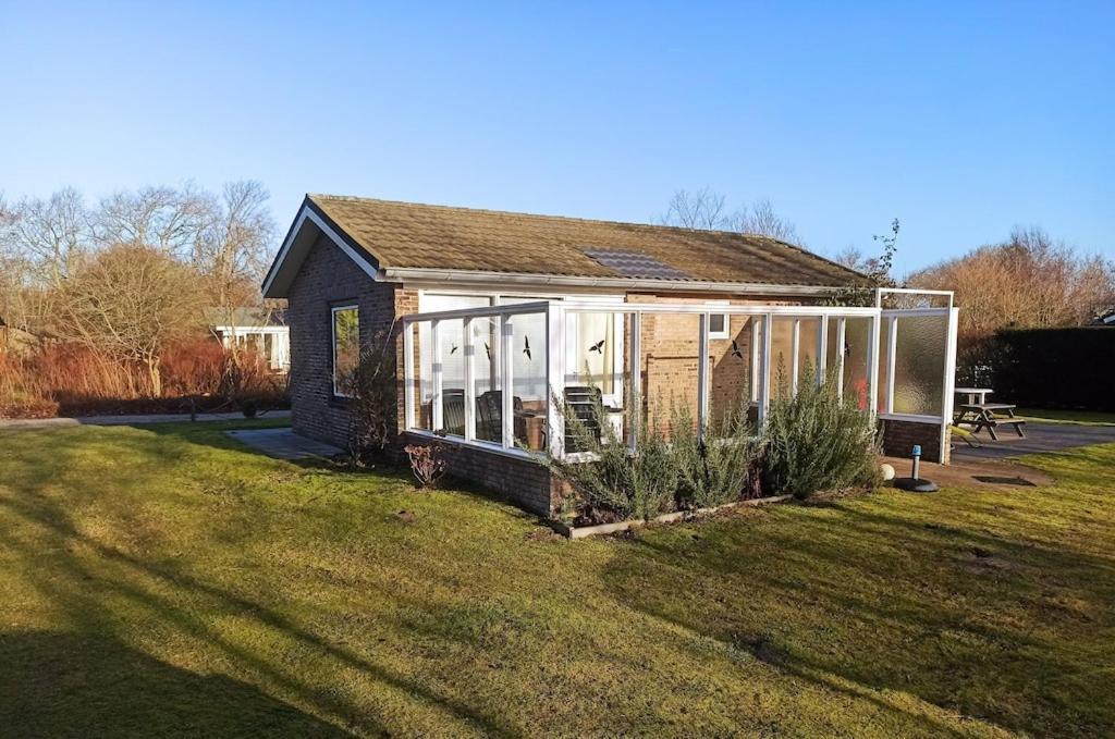 Vakantiehuis Hollum Ameland Dichtbij Strand En Met Ruime Tuin - Ameland39 Nl Εξωτερικό φωτογραφία